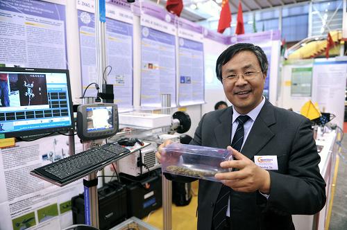 壁虎的运动仿生从生物学到工程应用